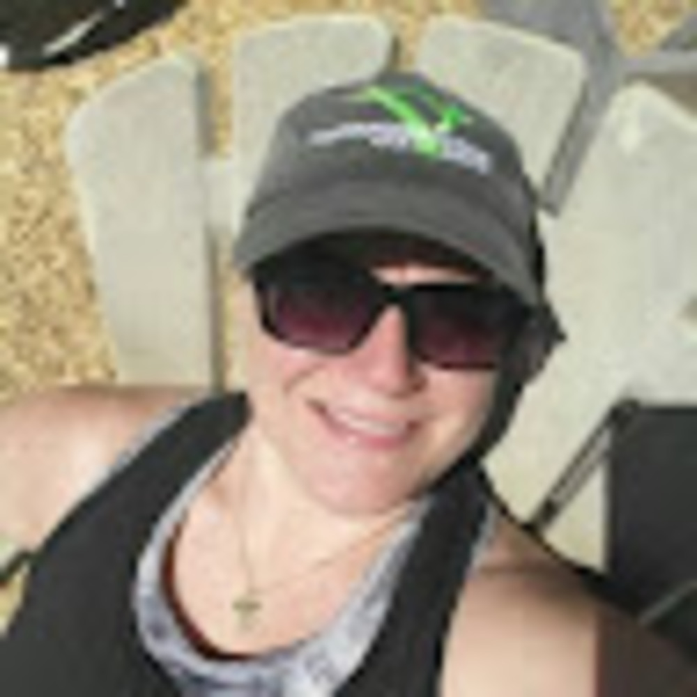 Meet your Posher, Stephanie